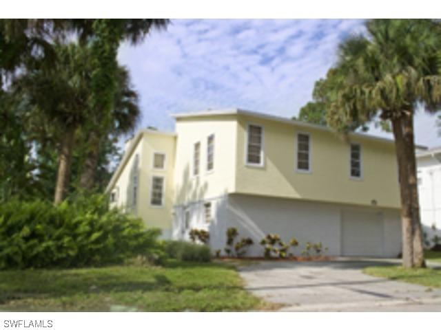 1688 Port Ave., Naples, FL