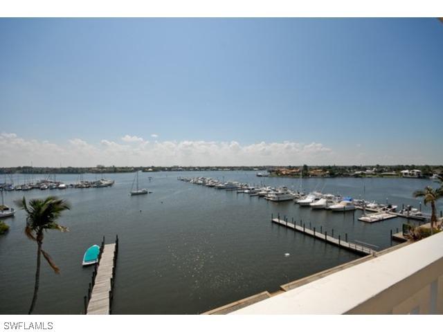 1325 7th St. #6C, Naples, FL