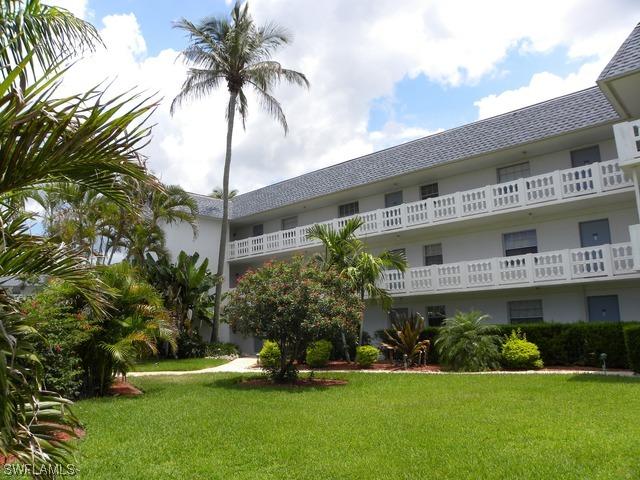 315 Saint Andrews Blvd. #B-21, Naples, FL 34113