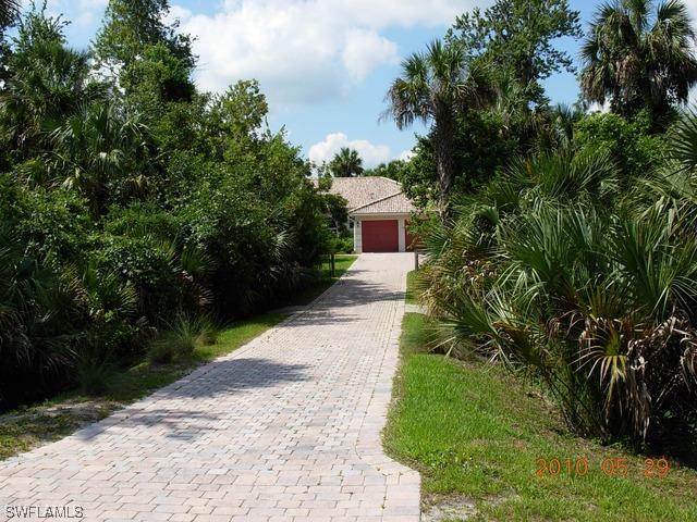 140 12th Ave., Naples, FL 34120