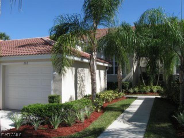 2880 Cypress Trace Cir. #202, Naples, FL 34119