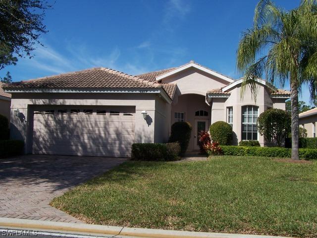 8677 Gleneagle Way, Naples, FL