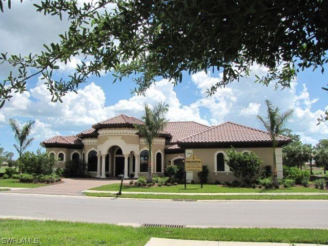 7787 Classics Dr., Naples, FL 34113