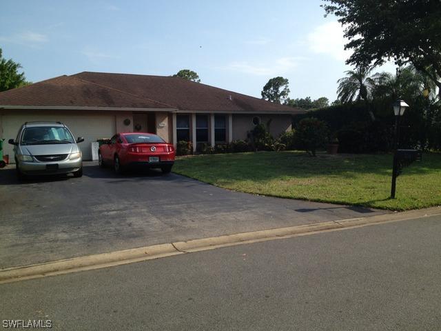 336 Valley Stream Cir., Naples, FL 34113