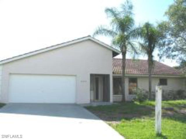 27477 Pelican Ridge Cir., Bonita Springs, FL 34135
