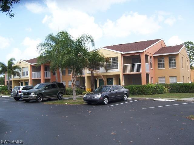 142 Santa Clara Dr. #3, Naples, FL 34104