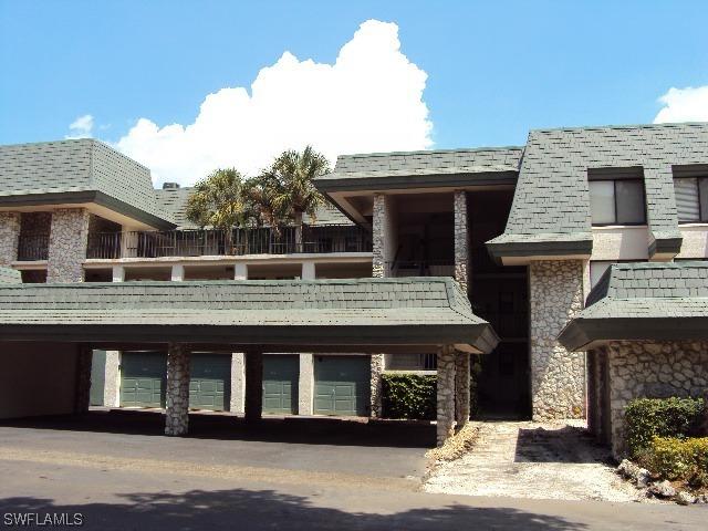 634 Wildwood Ln., Naples, FL