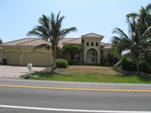 282 Heathwood Dr., Marco Island, FL