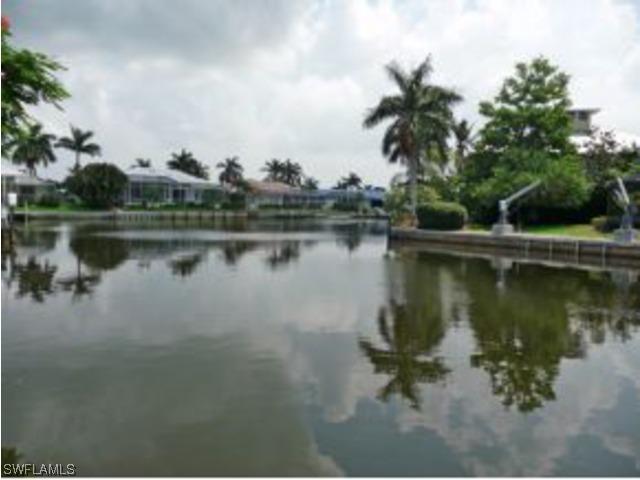 443 Worthington St., Marco Island, FL