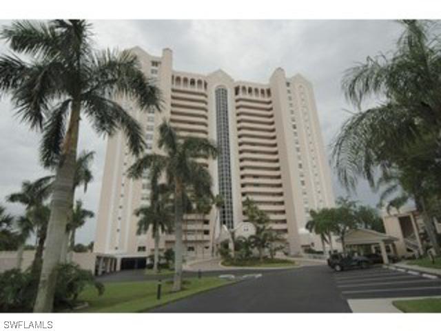 6101 Pelican Bay Blvd. #1405, Naples, FL 34108