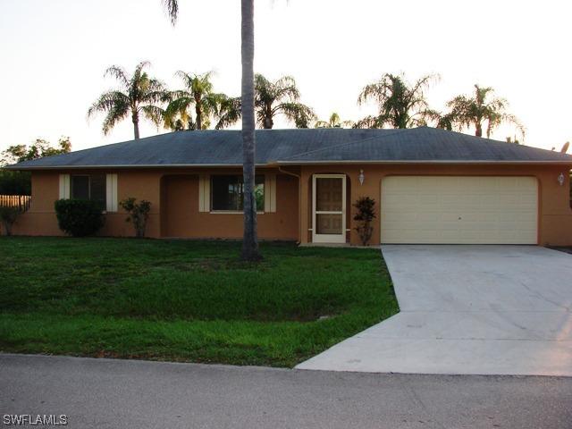 27150 Esther Dr., Bonita Springs, FL 34134