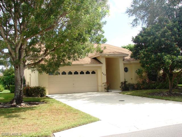 664 Lambton Ln., Naples, FL 34104