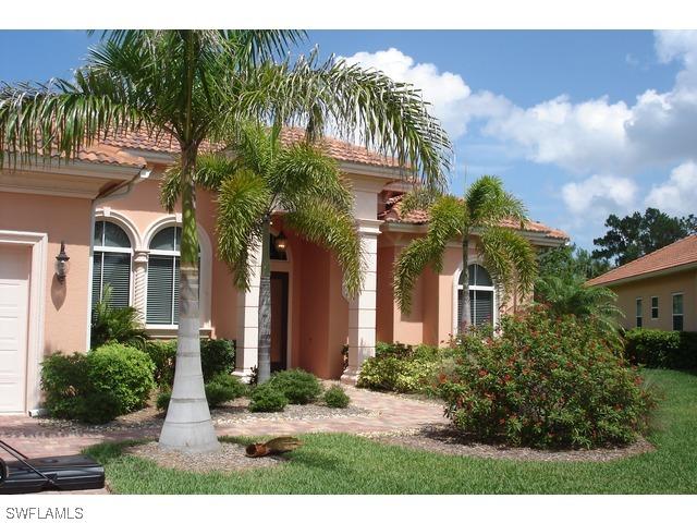 403 Saddlebrook Ln., Naples, FL 34110
