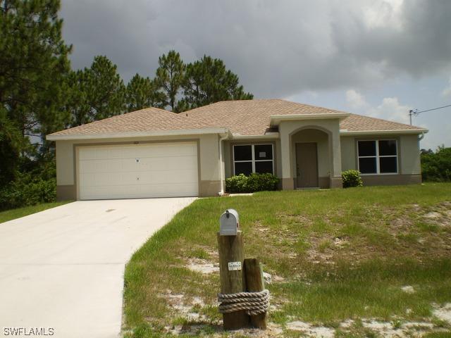1113 Antonio St., Lehigh Acres, FL 33974