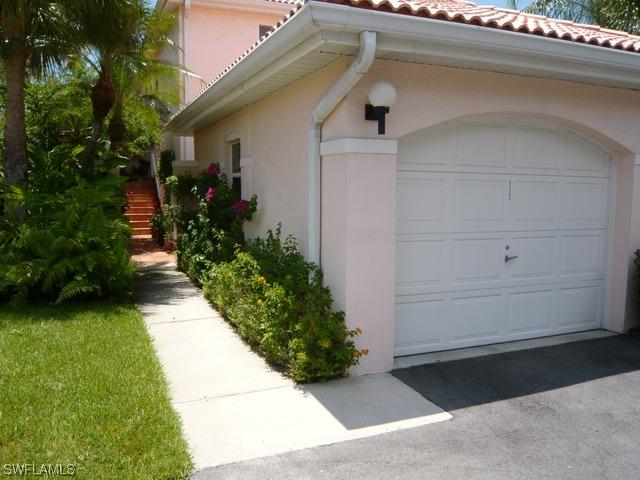 576 Woodshire Ln. #12, Naples, FL