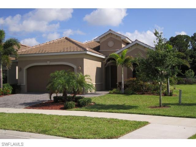 1386 Serrano Cir., Naples, FL 34109