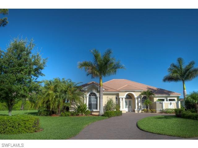 7885 Classics Dr., Naples, FL 34113