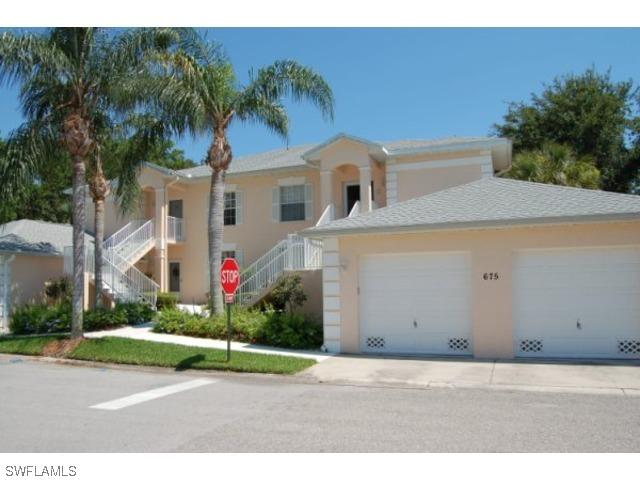 675 Wiggins Lake Dr. #102, Naples, FL