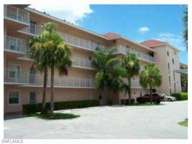 441 Quail Forest Blvd. #110, Naples, FL
