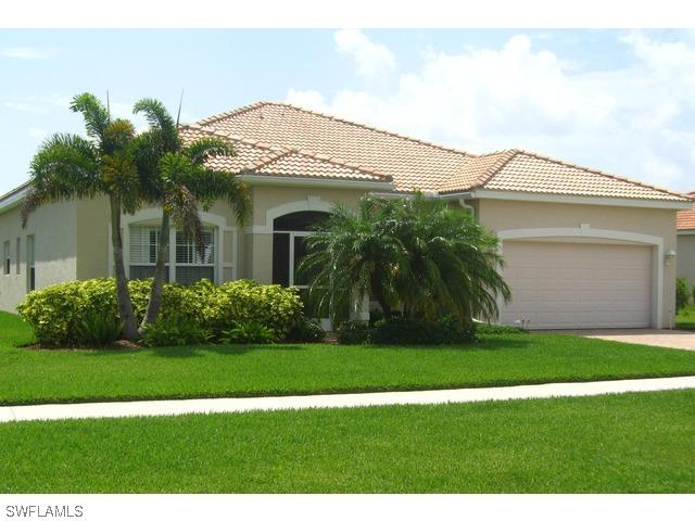 2142 Grove Dr., Naples, FL 34120