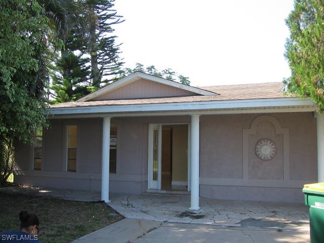 770 93rd Ave., Naples, FL 34108