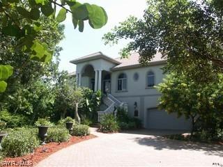 121 Coco Plum Ln., Marco Island, FL 34145
