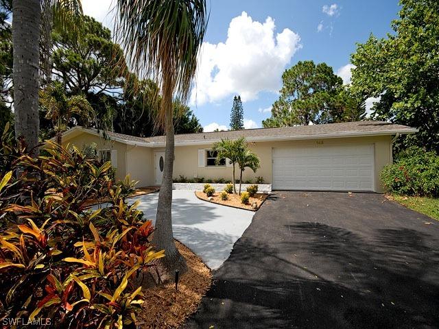 145 Fairway Cir., Naples, FL