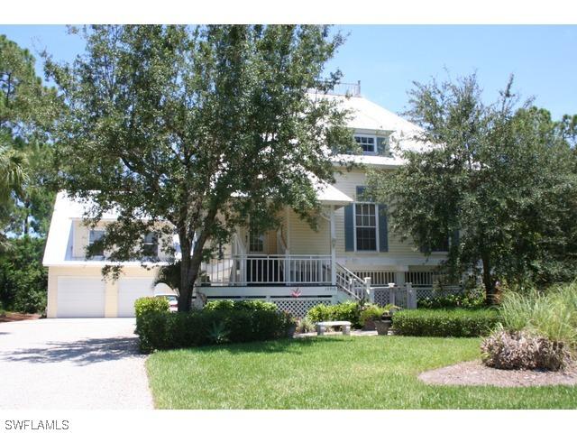 10916 Parnu St., Naples, FL 34109