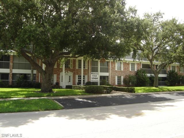 1900 Alamanda Dr. #104, Naples, FL