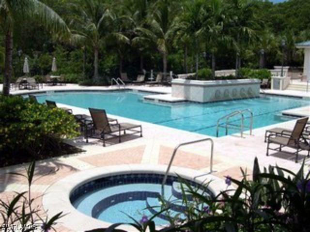 445 Cove Tower Dr. Dr. #501, Naples, FL 34110