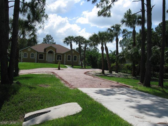 1471 15th St., Naples, FL 34120