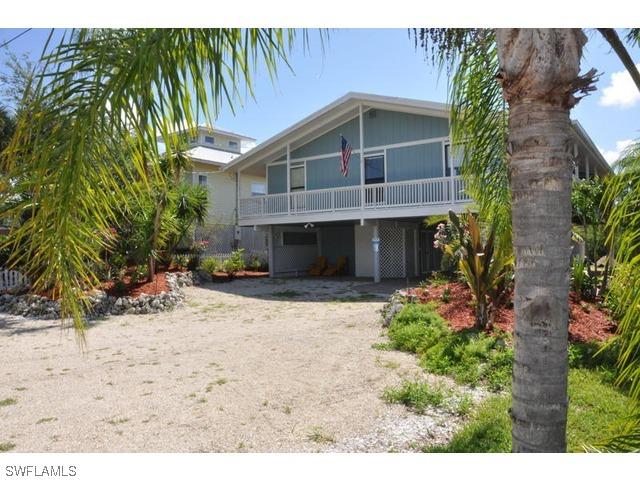 1294 Grand Canal Dr., Naples, FL 34110