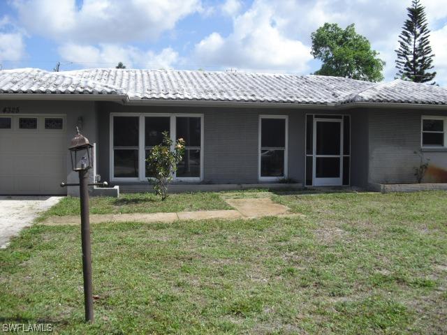 4325 20th Ave., Naples, FL