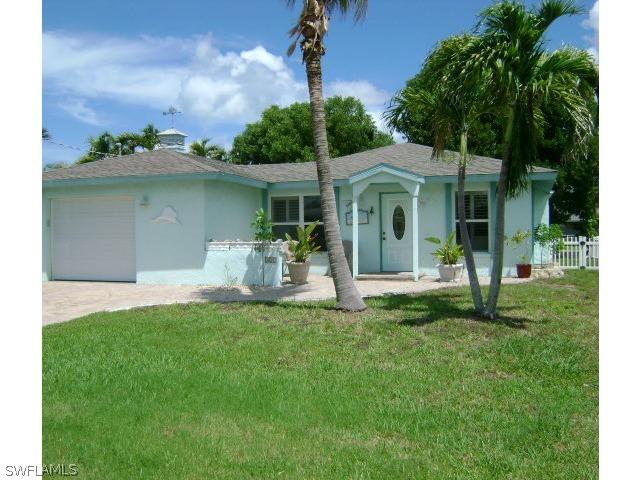 227 Albatross St., Fort Myers Beach, FL