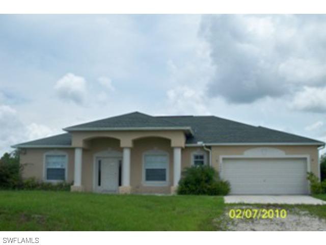 3660 66th Ave., Naples, FL 34120
