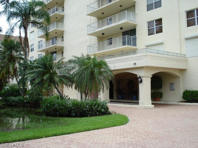 10691 Gulf Shore Dr. #300, Naples, FL 34108