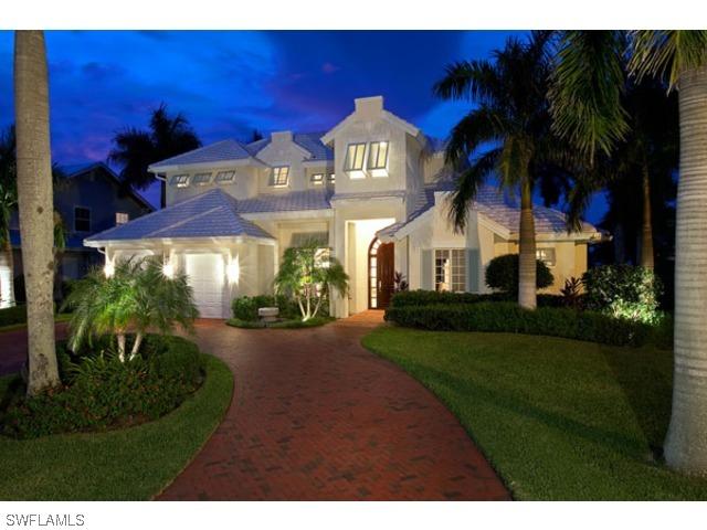 591 Putter Point Pl., Naples, FL