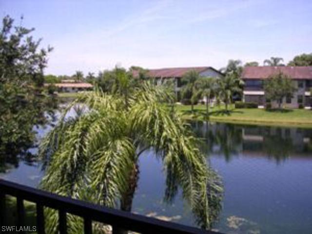 5293 Treetops Dr. #202, Naples, FL