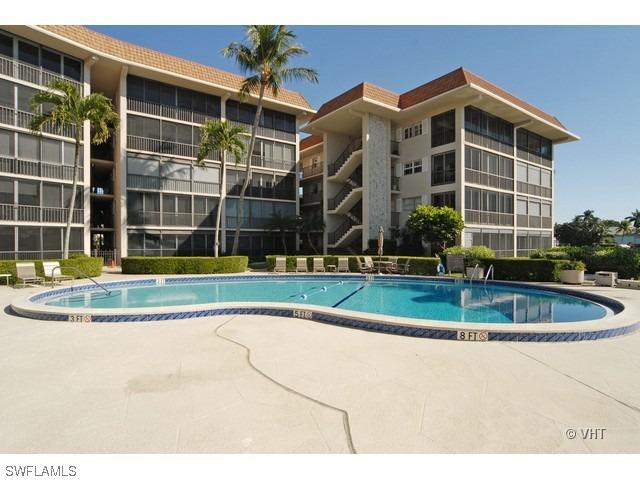 222 Harbour Dr. #302, Naples, FL