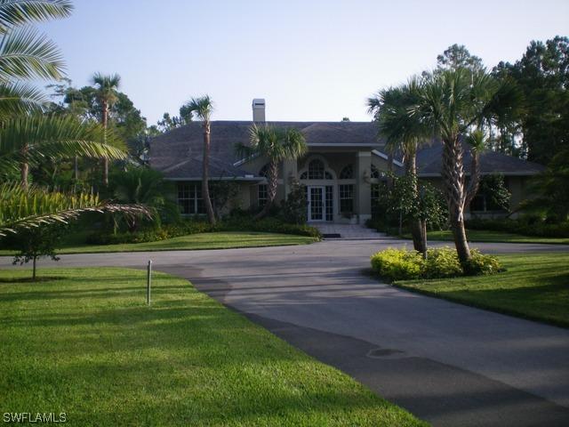 2481 22nd Ave., Naples, FL 34120