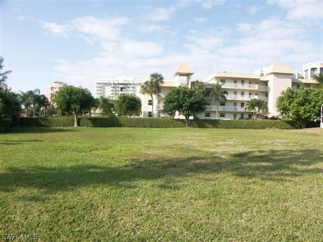 498 Fieldstone Dr., Marco Island, FL 34145