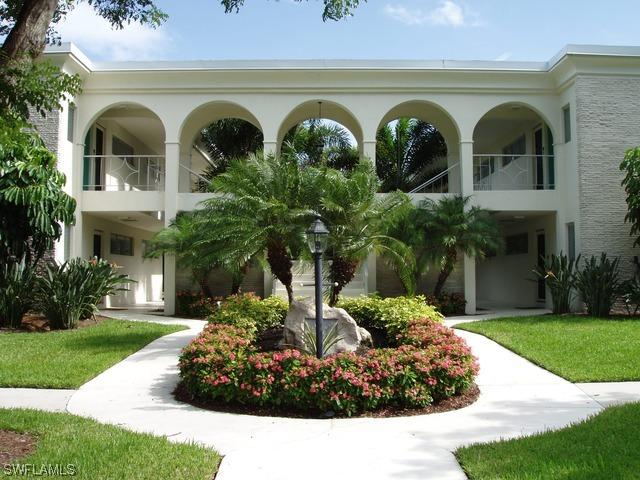 219 3rd Ave., Naples, FL 34102