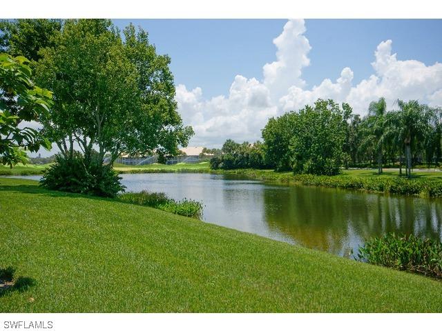 2060 Aberdeen Ln. #101, Naples, FL