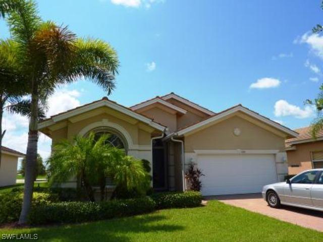 1910 Par Dr., Naples, FL