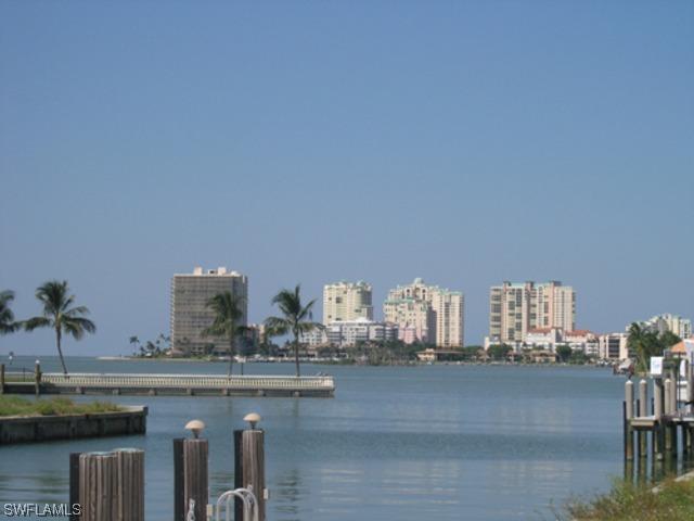 1589 Heights Ct., Marco Island, FL