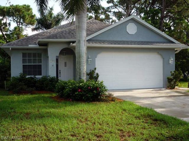 657 109th Ave., Naples, FL 34108