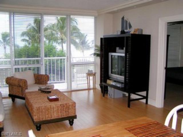 140 Seaview Ct. #302, Marco Island, FL