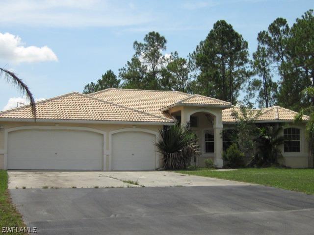 911 8th St., Naples, FL 34120