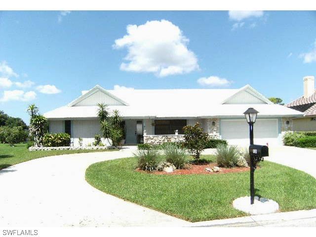 103 Palmetto Dunes Cir., Naples, FL 34113