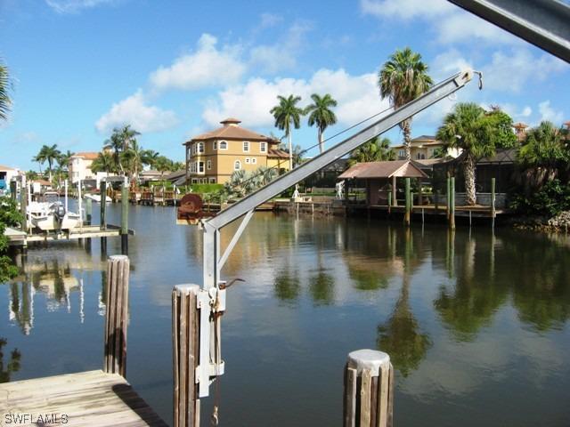 469 Germain Ave., Naples, FL 34108